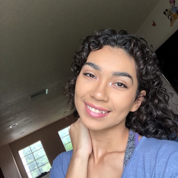 Meet your Posher, Ashley - Picture 1 of 1